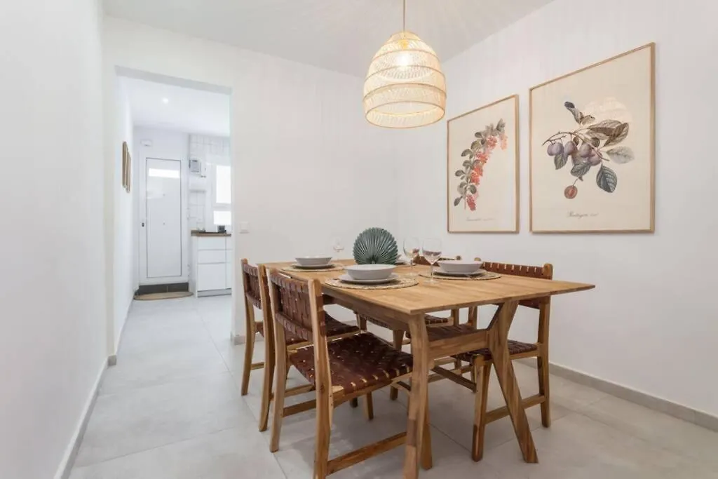 Ht- From Bcn.. To Heaven!! 4Bedrooms With Terraze! Barcelona 0*,  Spanje